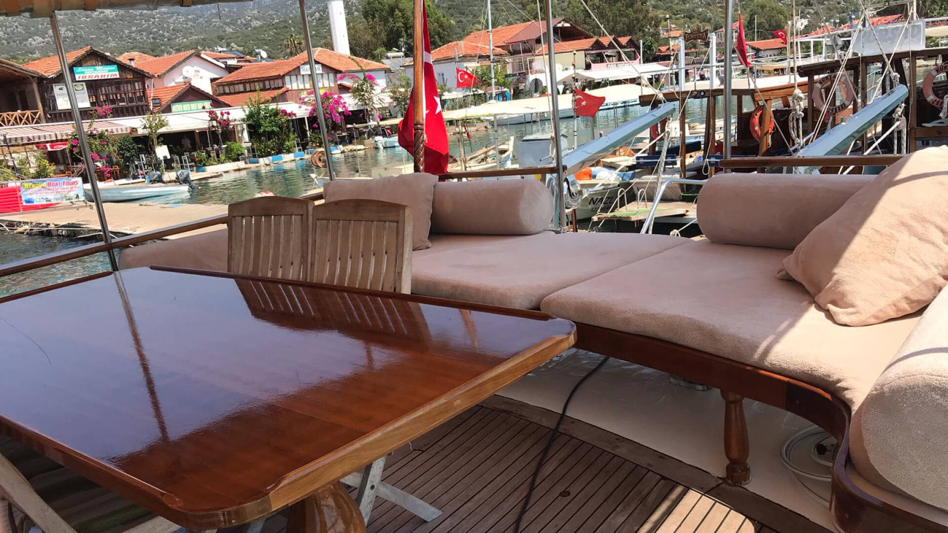 Kekova Kaşta 3 Kabin Ekonomik Lüx Gulet 15 Metre