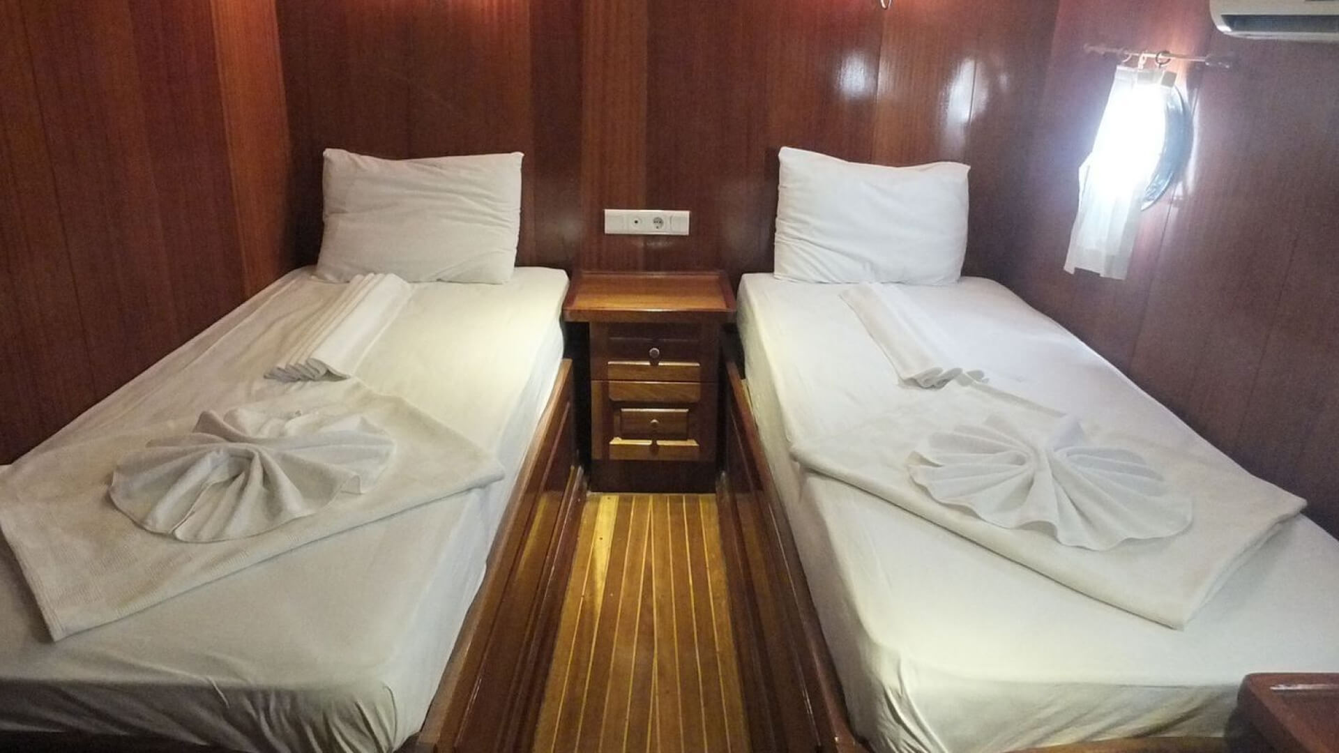 Marmaris Mavi Yolculuk Lux Gulet 8 Kabin 35 Metre