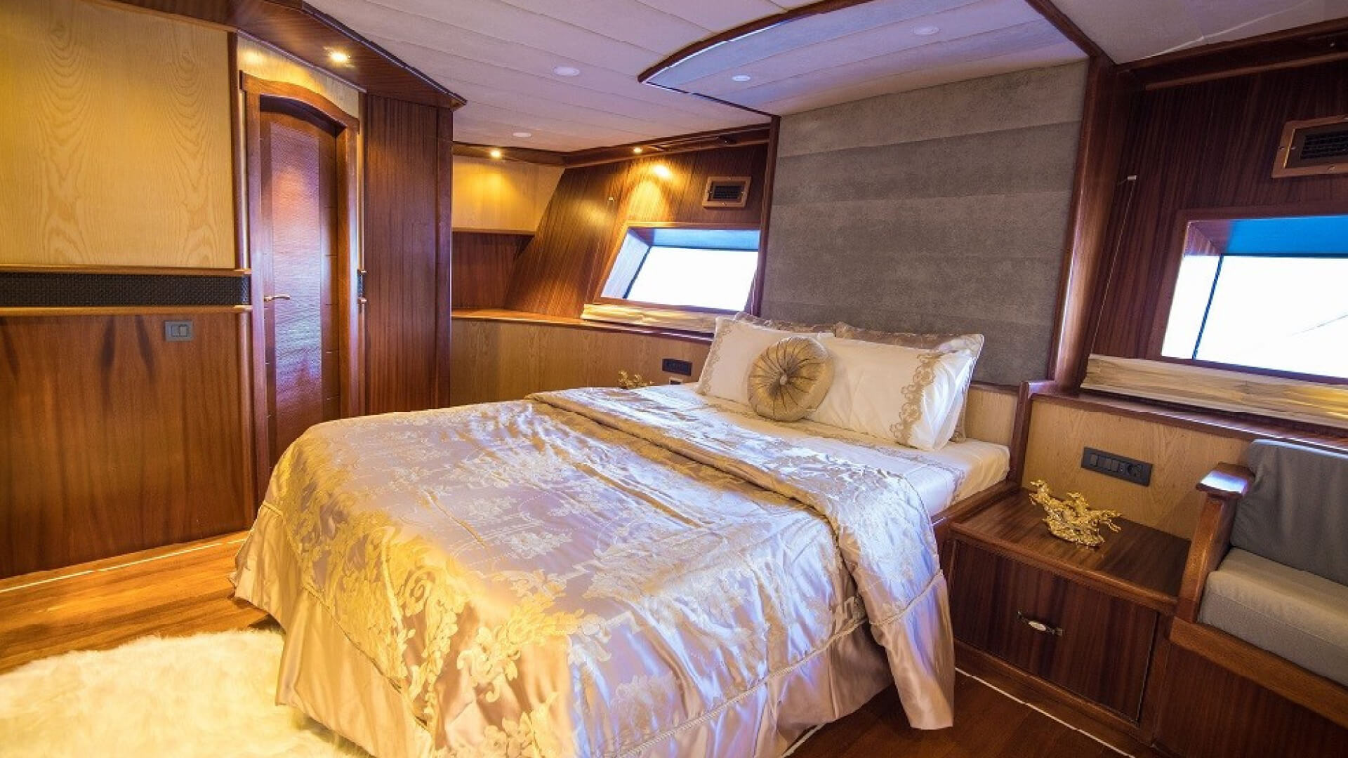 Marmaris Mavi Yolculuk Exculive Gulet 10 Kabin 40 Metre