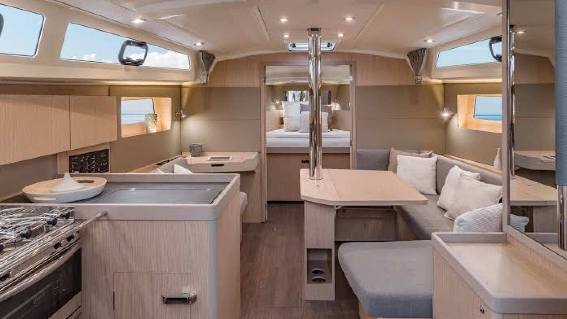 Kiralık Beneteau Oecanis 41.1 - 3 Kabin 13 Metre