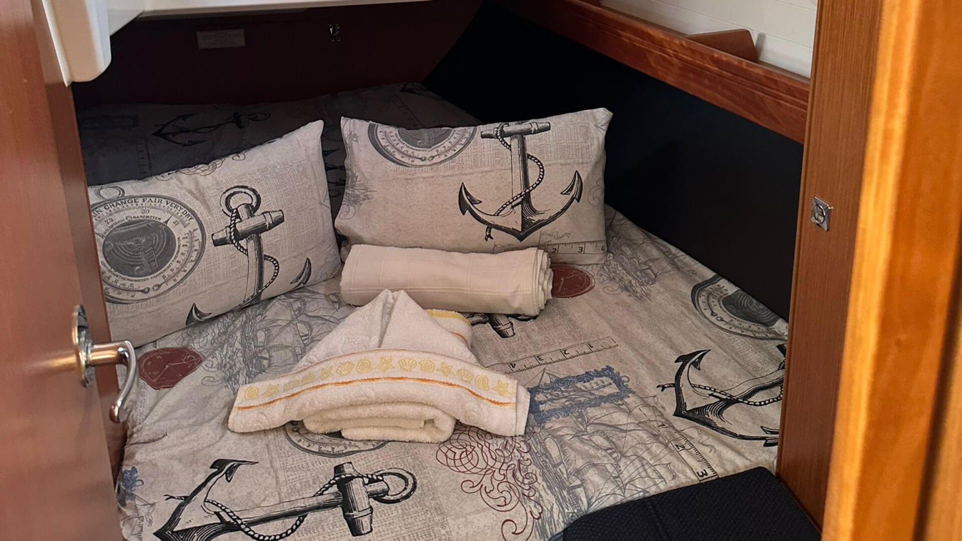 Marmaris Kiralık Bavaria C37 2 Kabin 11 Metre
