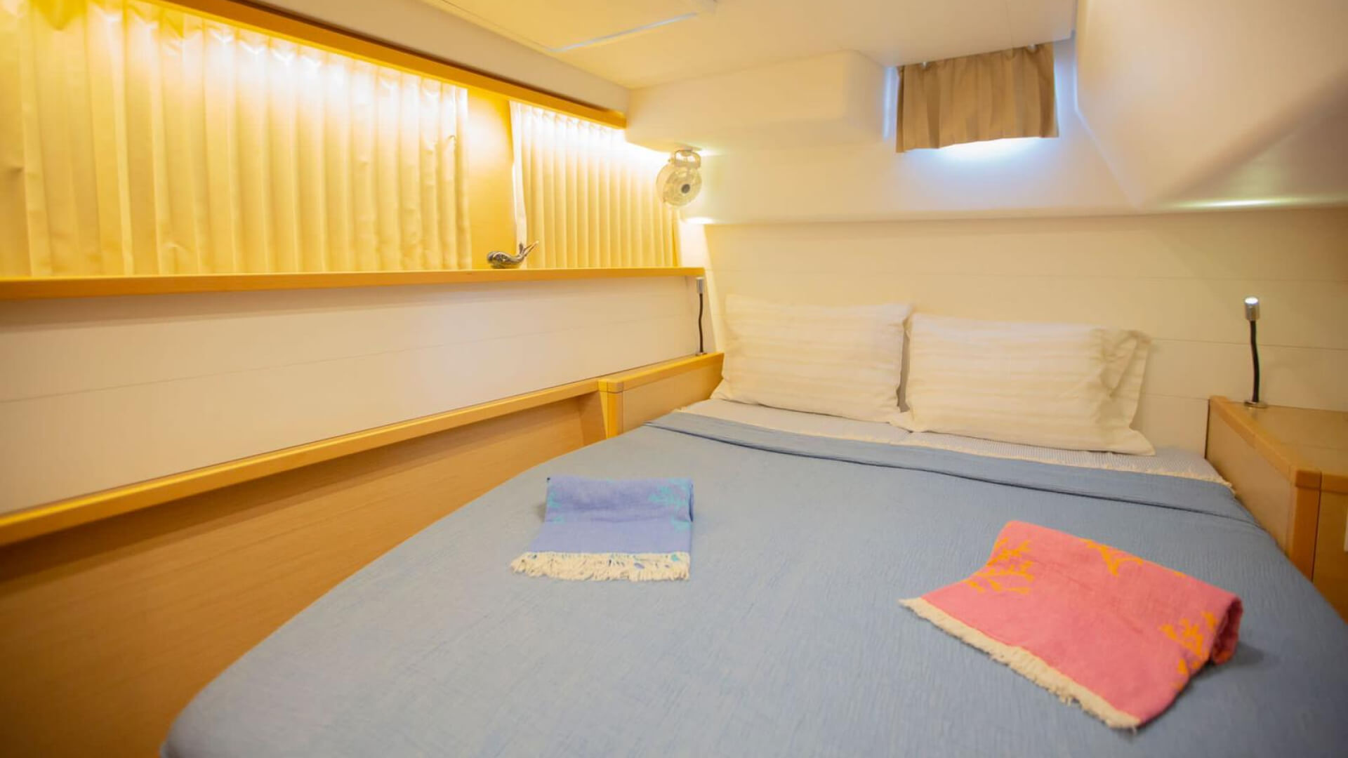 Lagoon 45 Katamaran ile Mavi yolculuk 4 Kabin 4 Duş