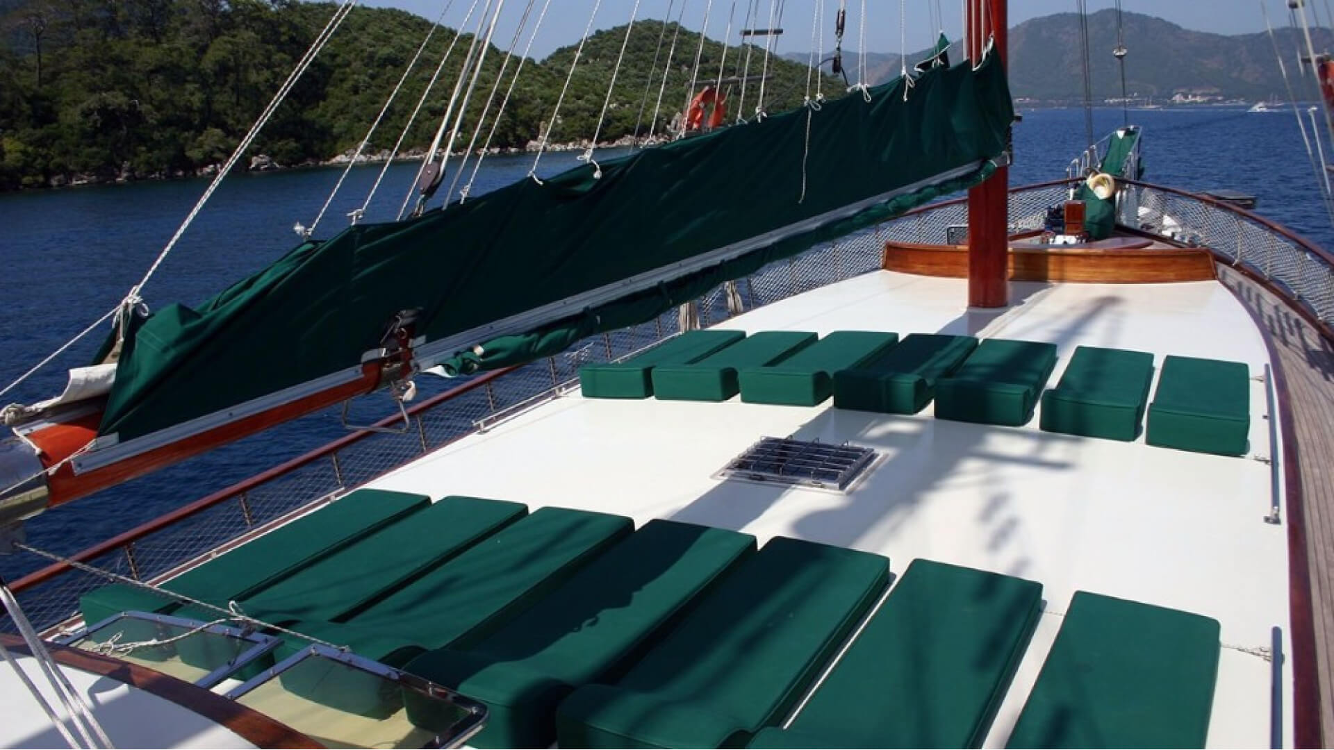 Lux Gulet kiralama 6 Kabin 28 Metre