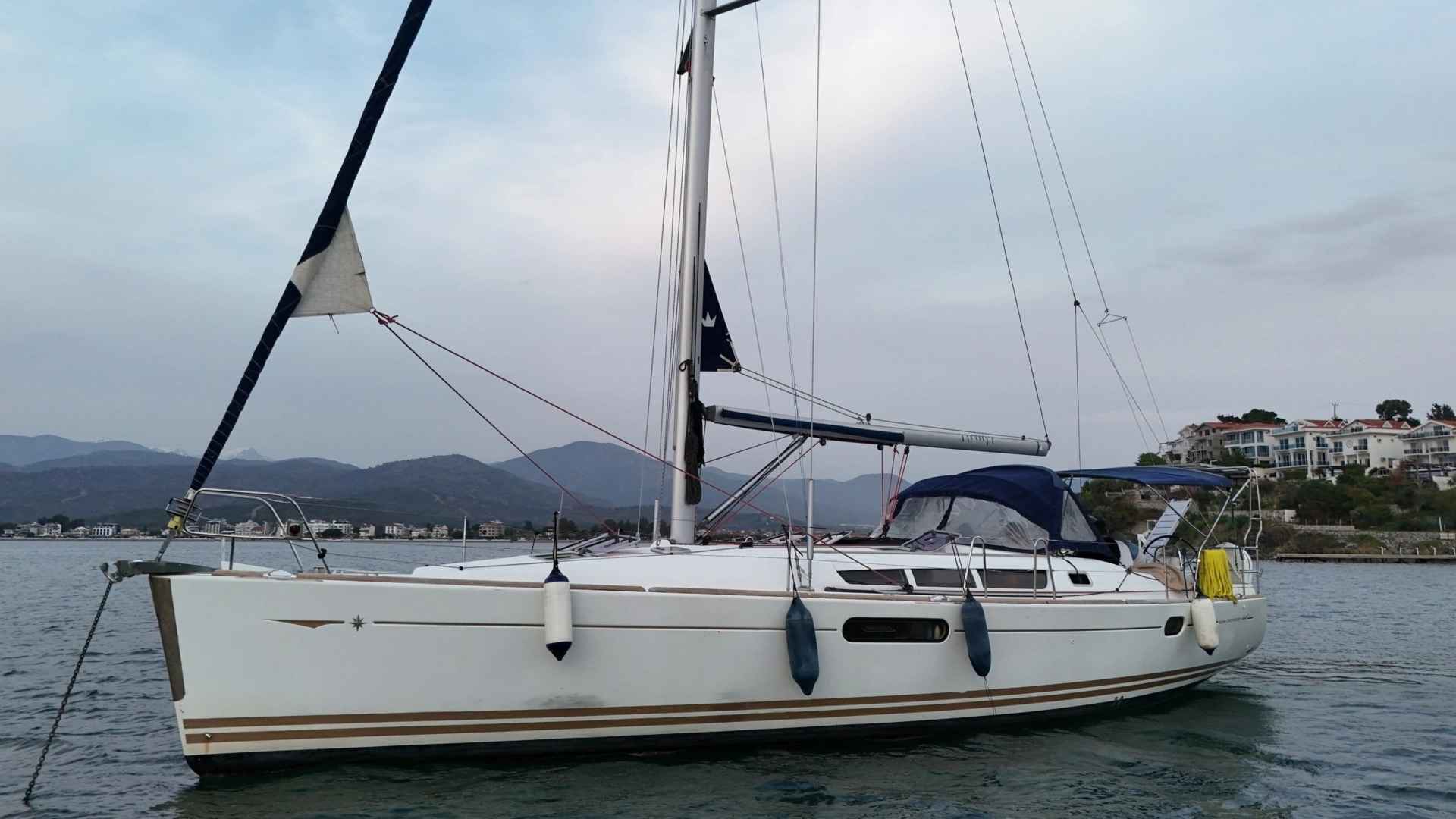 Performans ve Konforu Bir Arada Sunan 44 Feet Yelkenli