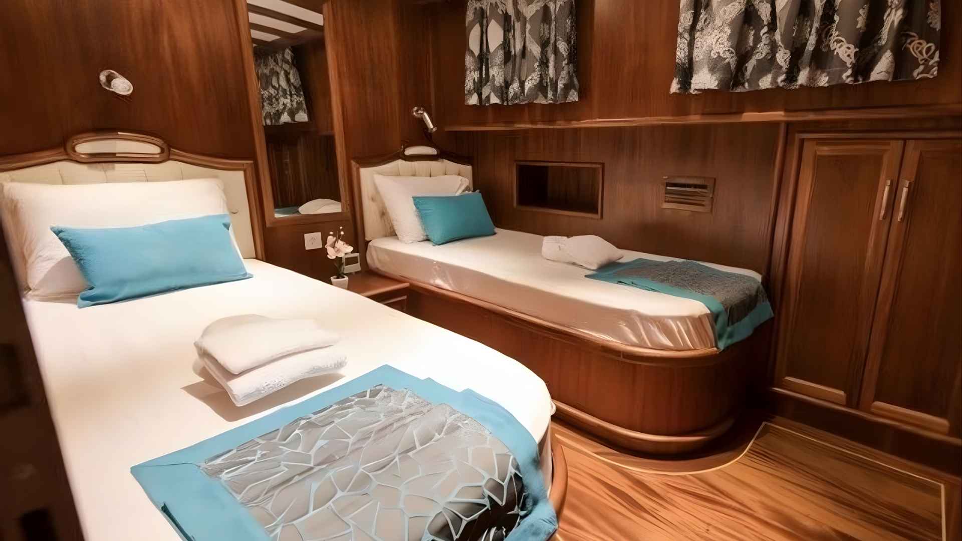 Arkadaş Grubunuzla Mavinin Kalbine – Şık ve Geniş Bir Gulet